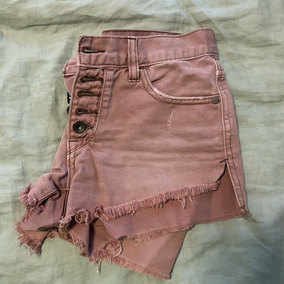 Free People Loving Good Vibrations Cut Off Shorts Women's Size 24 in Pink/Mauve - Picture 2 of 4